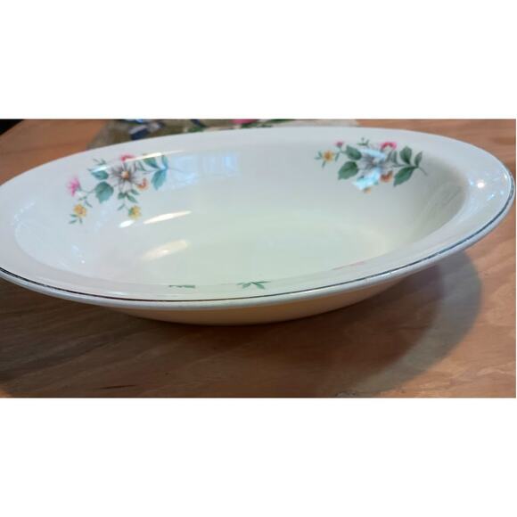 Vintage Superior Hall Spring Time Pattern Oval Serving Bowl 10" X 8" - Picture 2 of 8